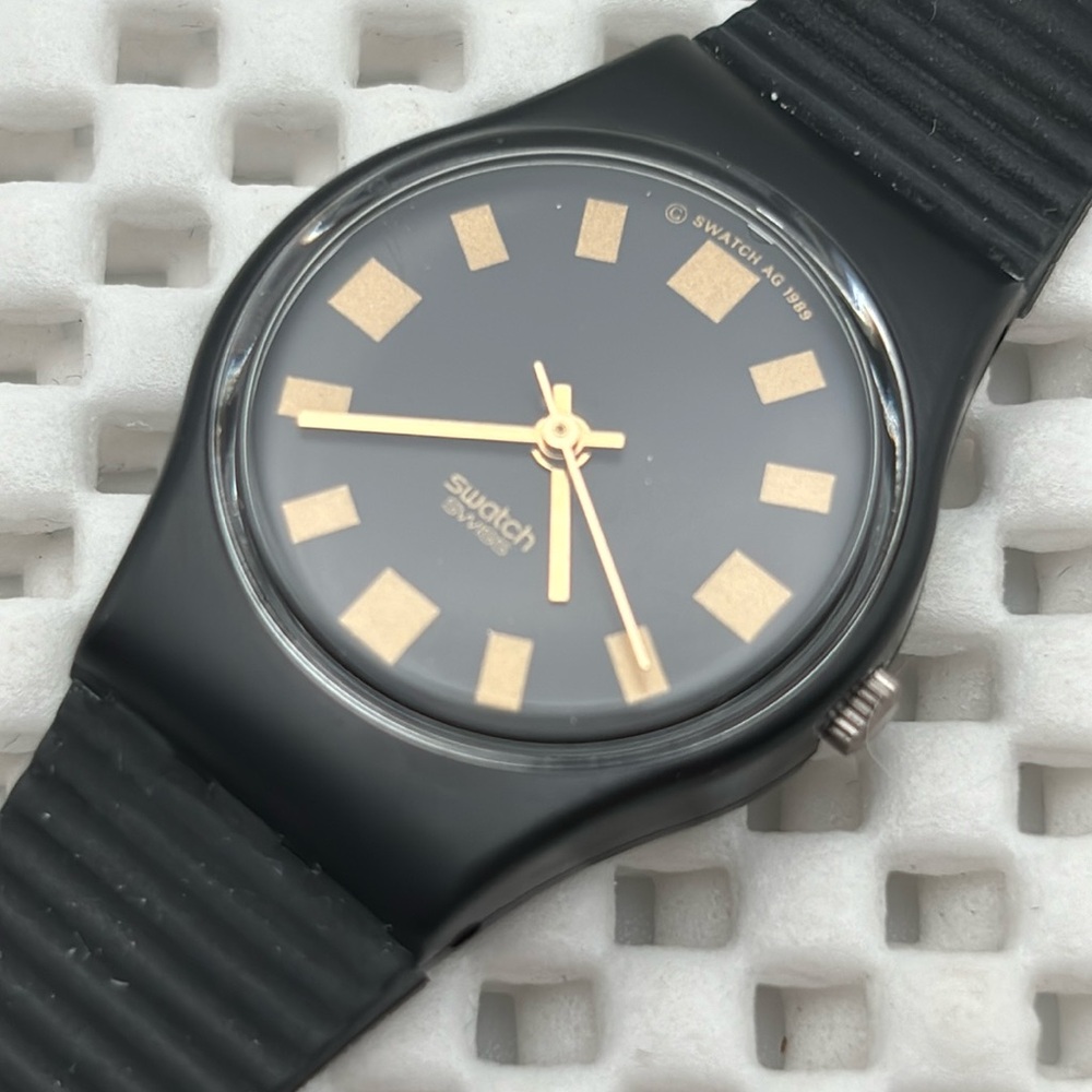Swatch Watch - LB124 - BIG CITY